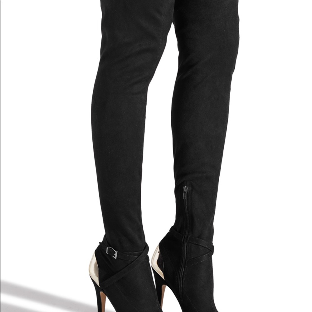 Cleopatra Stretch-TO-Fit Boot